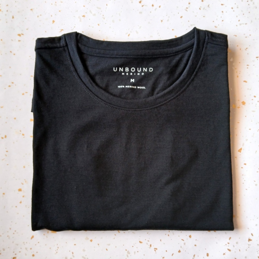 NWOT Unbound Merino Crew Neck T-Shirt Women's Medium 100% Wool Black